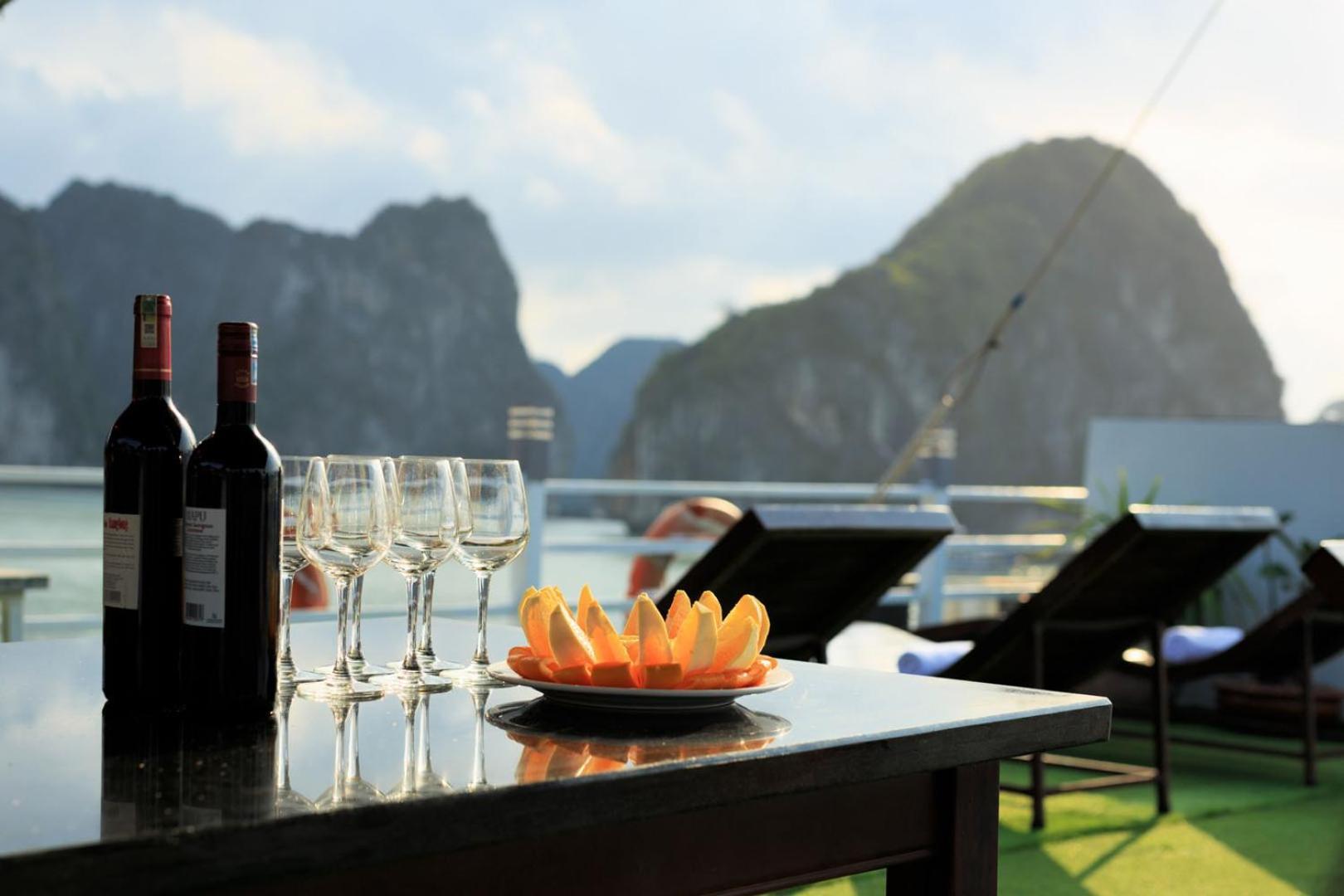 Cozy Bay Classic Cruise Ha Long Luaran gambar