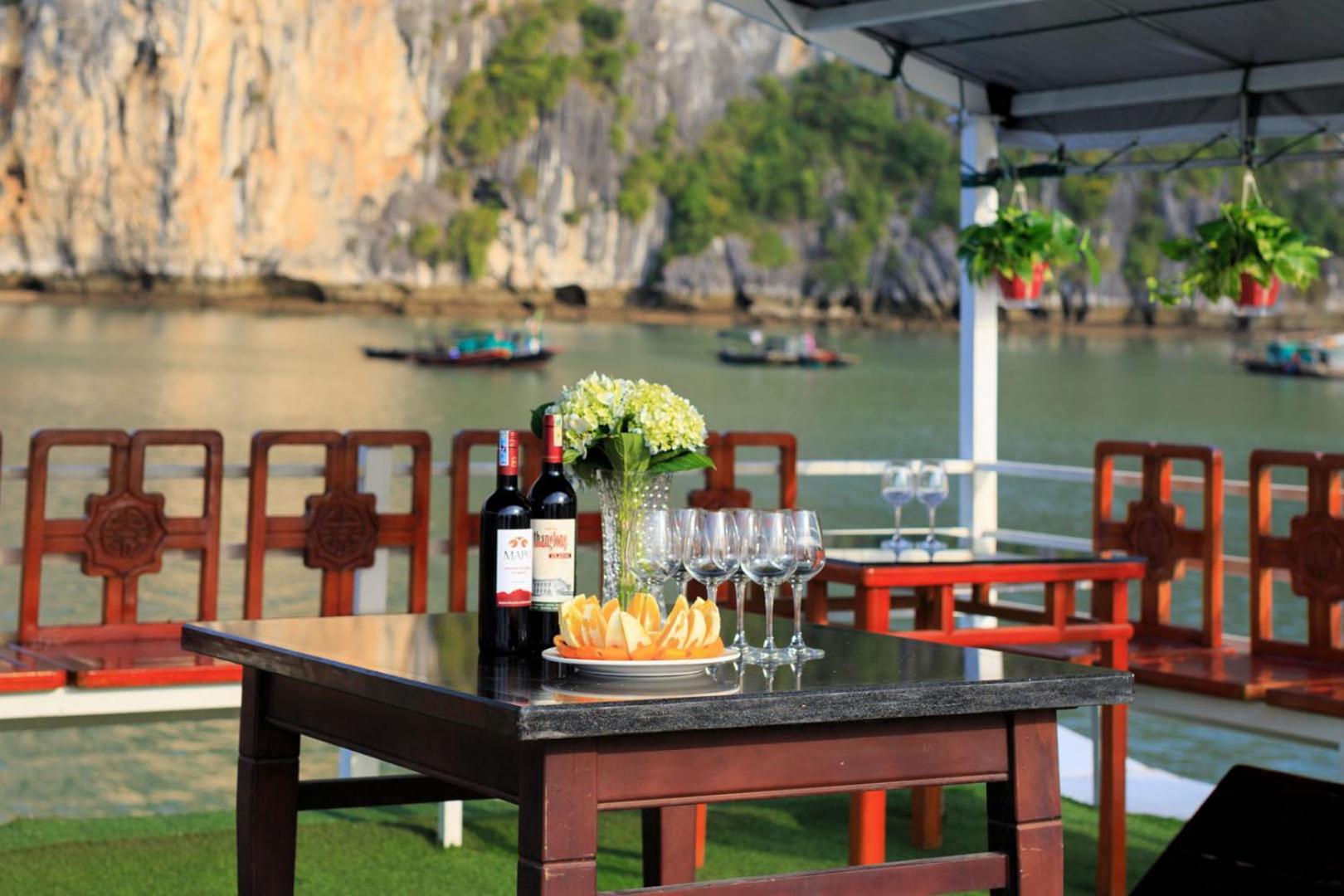 Cozy Bay Classic Cruise Ha Long Luaran gambar