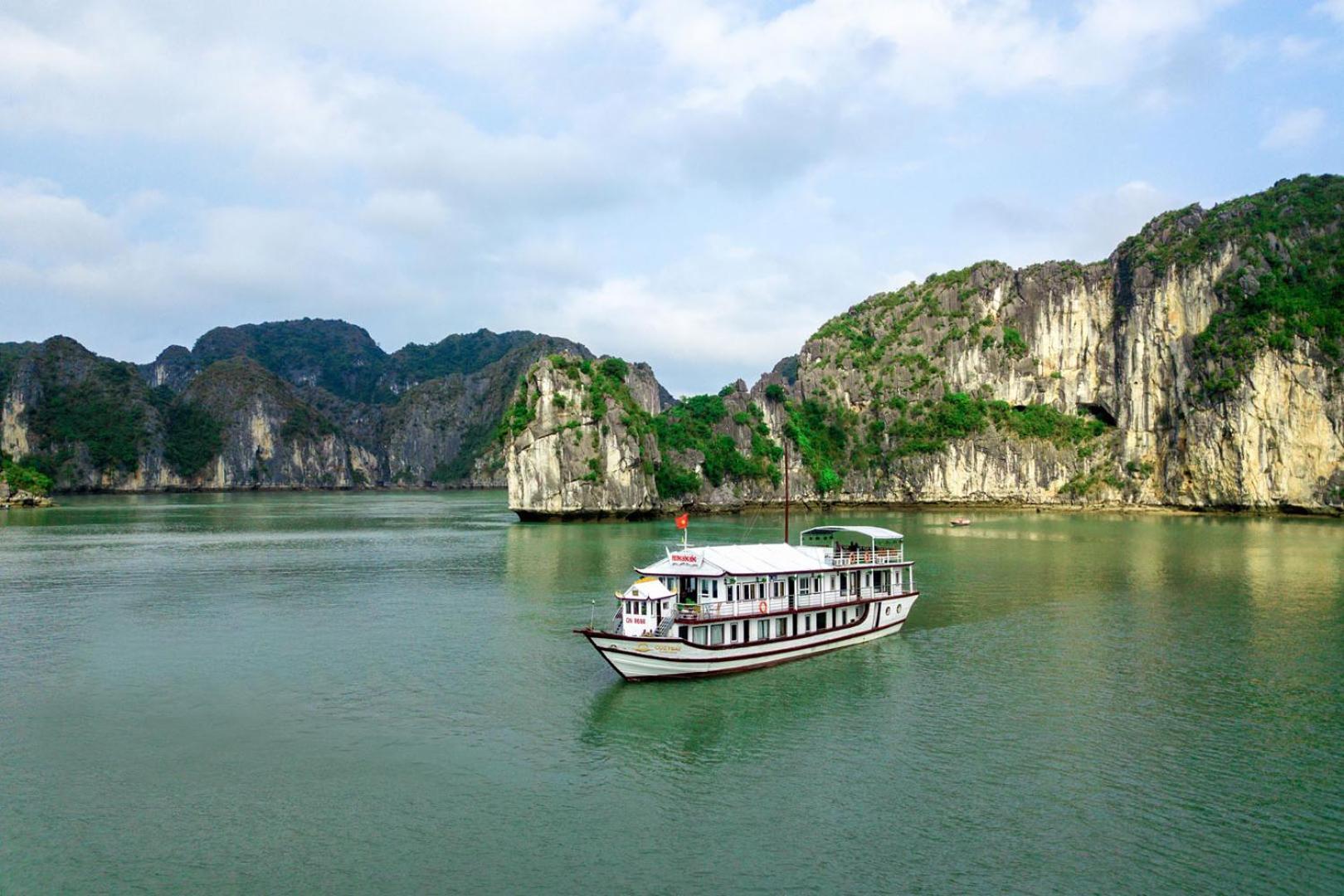 Cozy Bay Classic Cruise Ha Long Luaran gambar