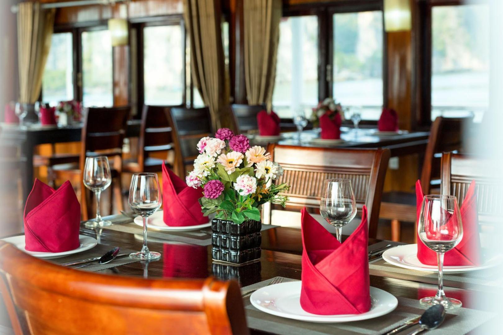 Cozy Bay Classic Cruise Ha Long Luaran gambar