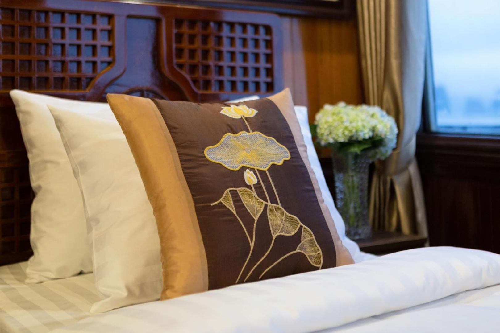 Cozy Bay Classic Cruise Ha Long Luaran gambar